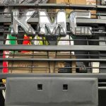 جلو پنجره KMC T8 کامل هفت تکه در یدک ماشین 24